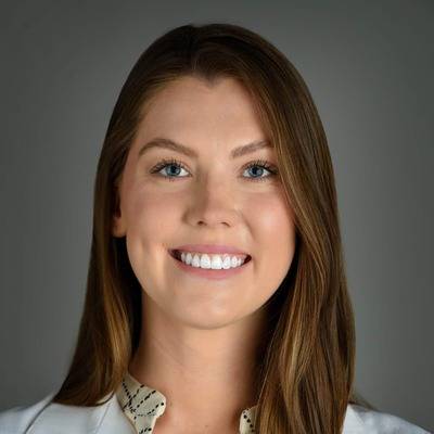 A headshot of Lauren Nicole Parrett, CRNA