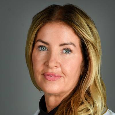 A headshot of Shannan Rowland Murphy, CRNA